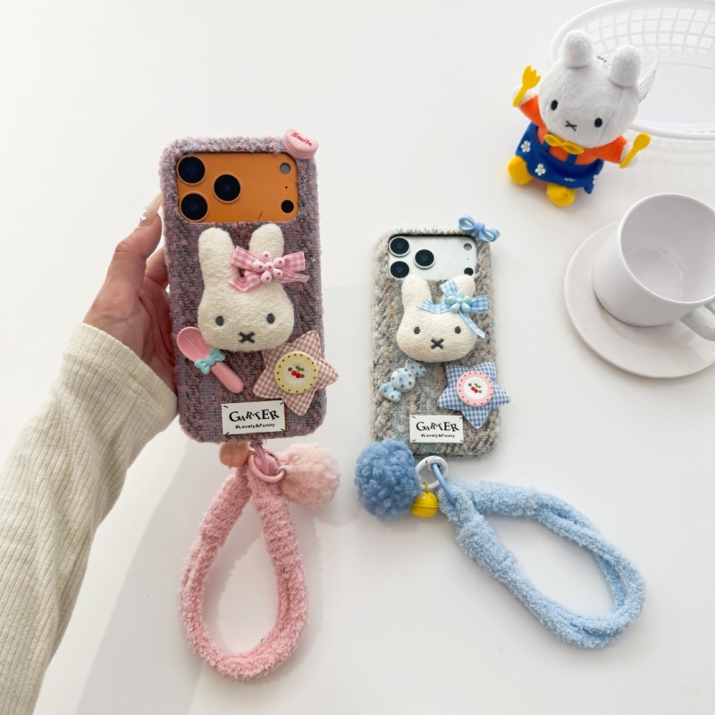 Fashion Ins Cute Cartoon fluf - Cute Cartoon Wrist Strap Silicone Case ulasan dan harga